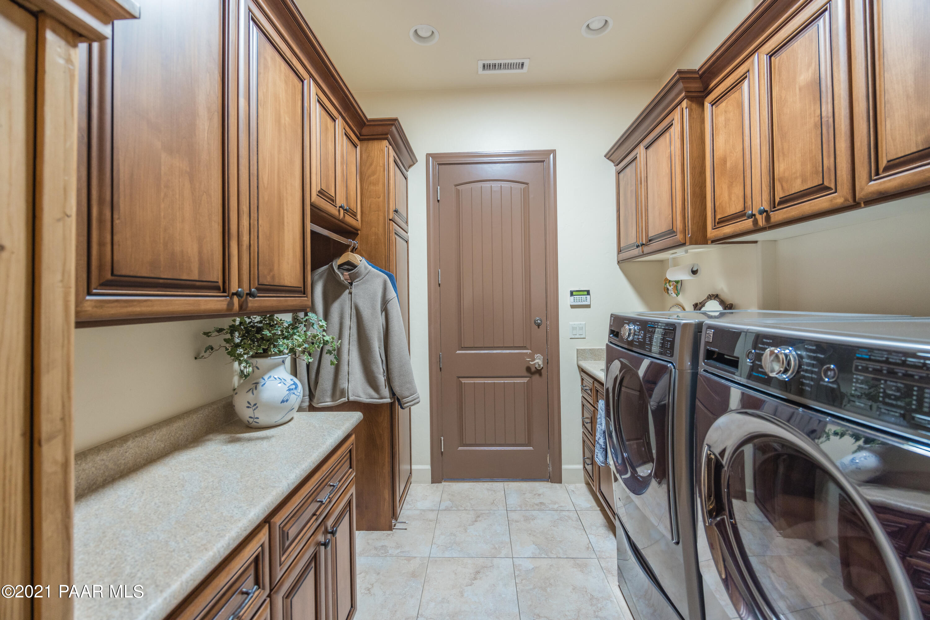 1682 Stable Rock Road Prescott, AZ 86303 - Photo 43 of 73 043_Laundry room