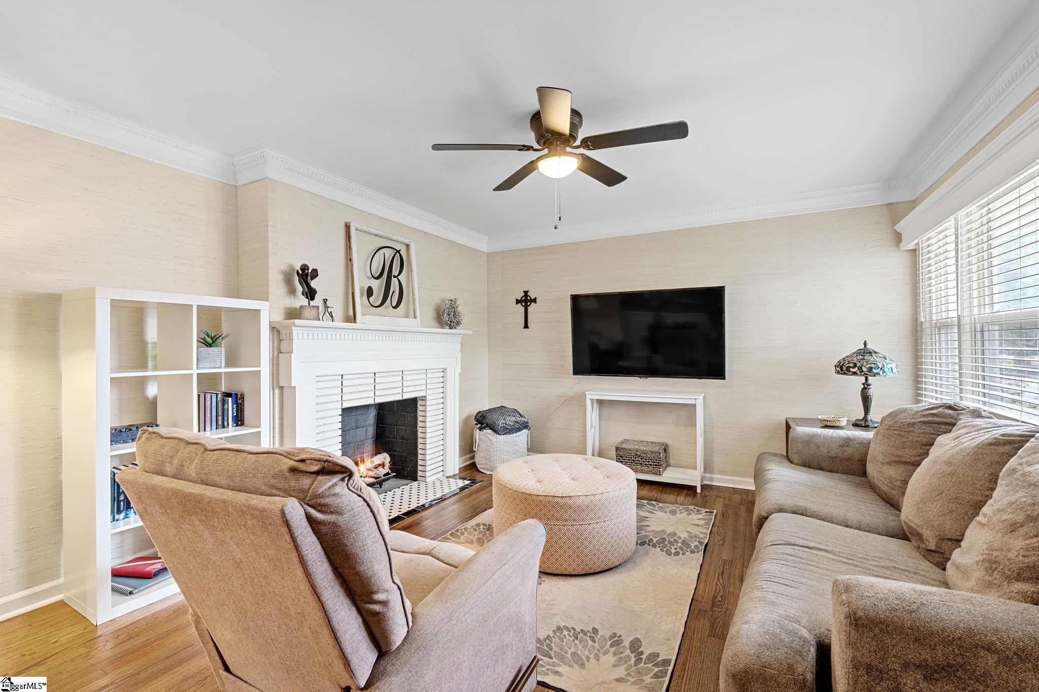 204 Greenacre Road Greenville, SC 29607 - Photo 3 of 45