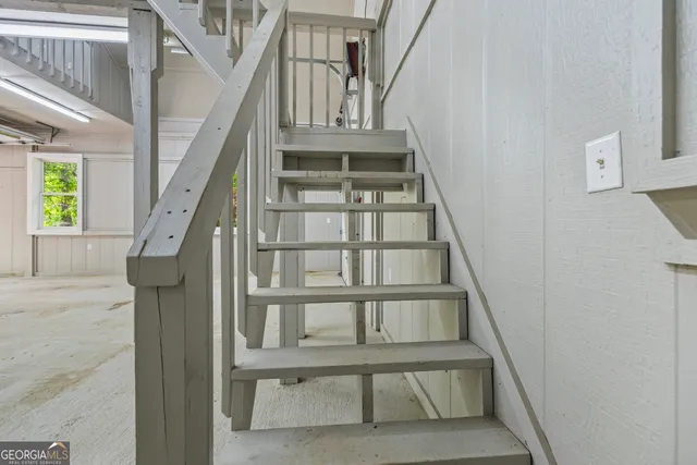 a close view of door lock