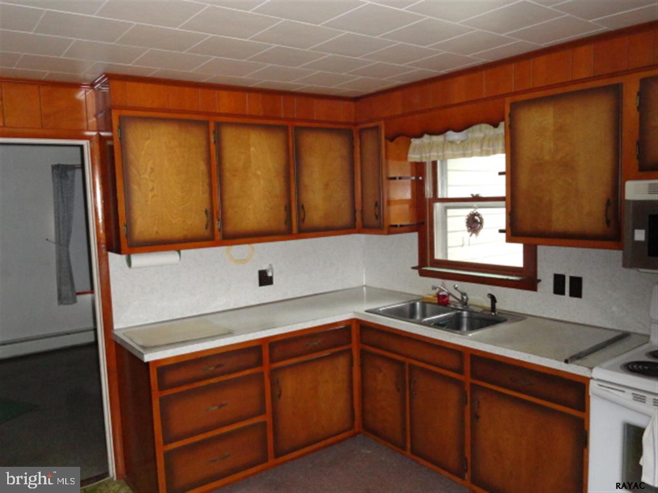 1396 Snyder Corner Road Red Lion, PA 17356 - Photo 8 of 19 Gallery Image 8