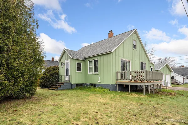 $240,000 | 1805 County Road GIA, Ishpeming, MI 49849