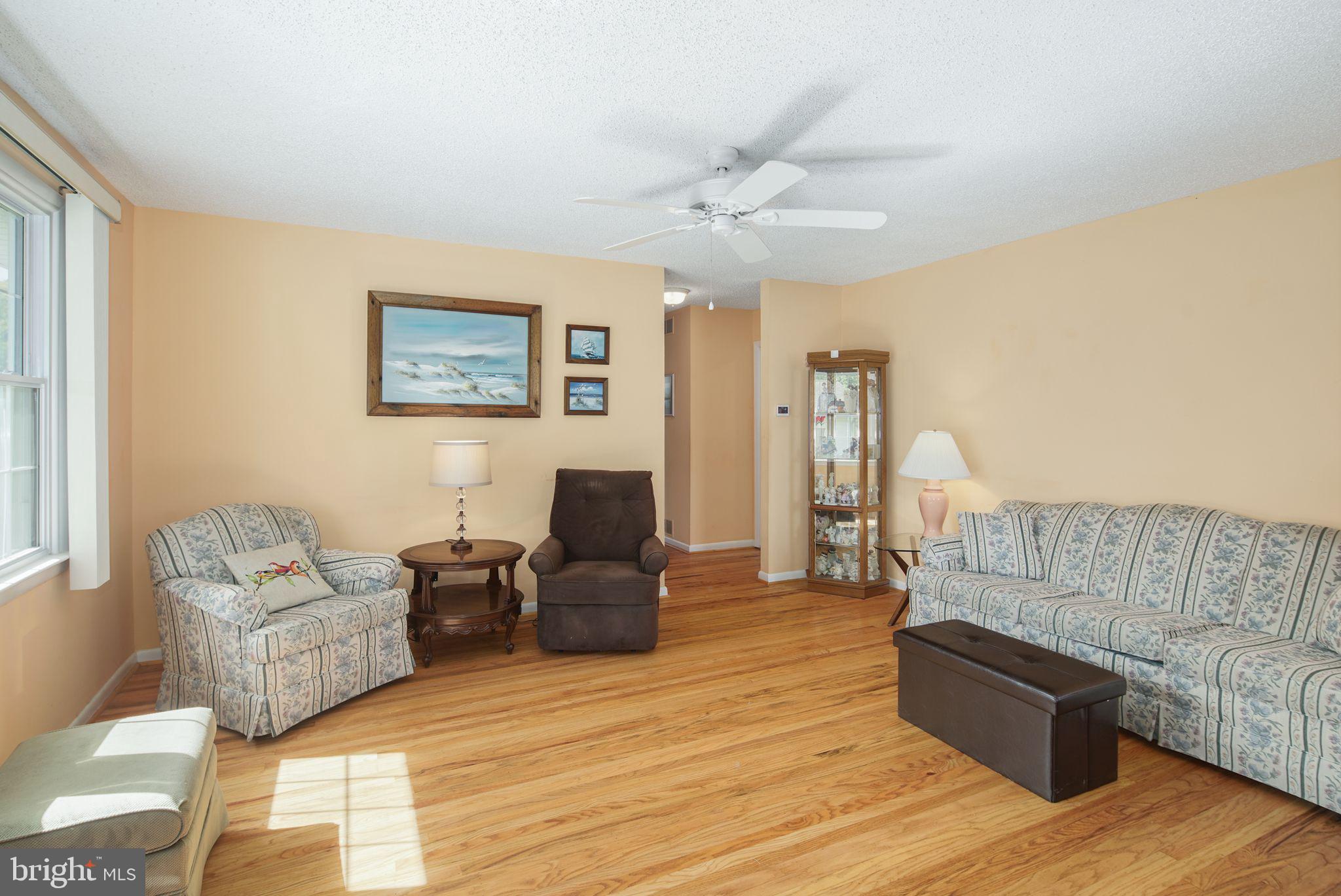 136 South Bell Road Bellmawr, NJ 08031 - Photo 4 of 37