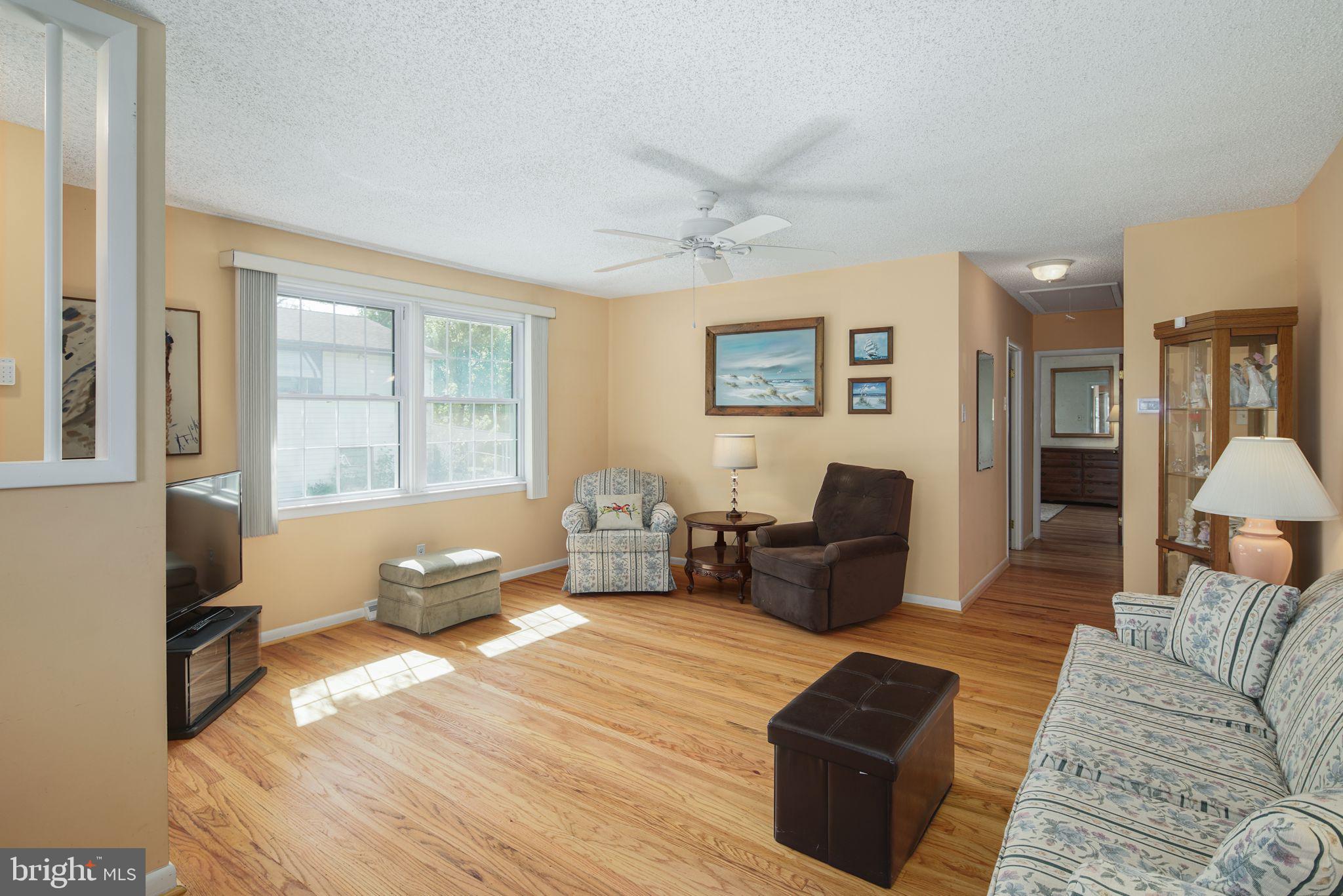 136 South Bell Road Bellmawr, NJ 08031 - Photo 5 of 37