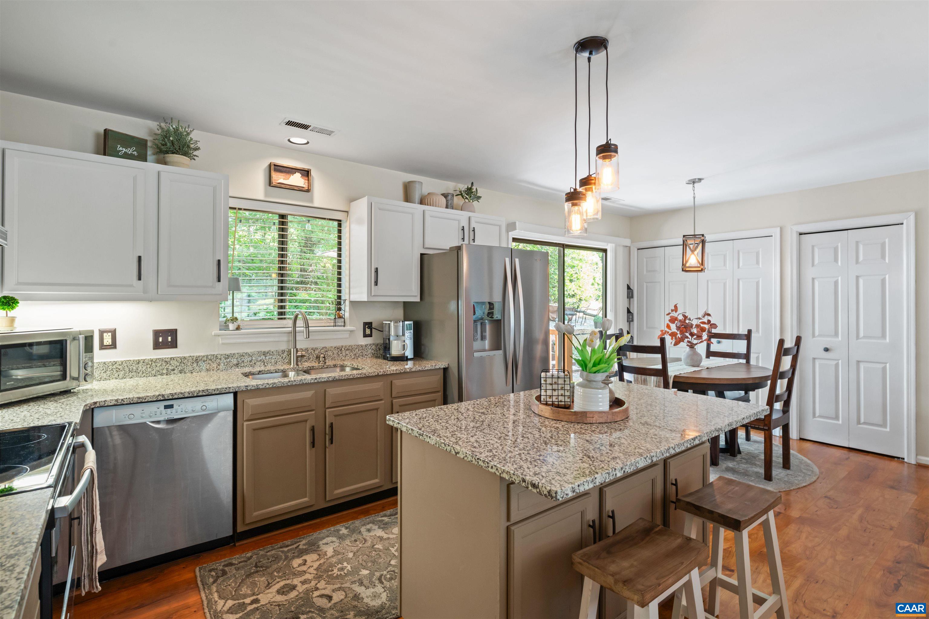 7 Ridgeview Circle Charlottesville, VA 22902 - Photo 11 of 40 Updated Kitchen