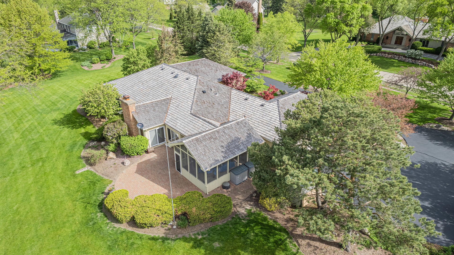 2220 Applecross Road Inverness, IL 60010 - Photo 3 of 36 an aerial view of a house