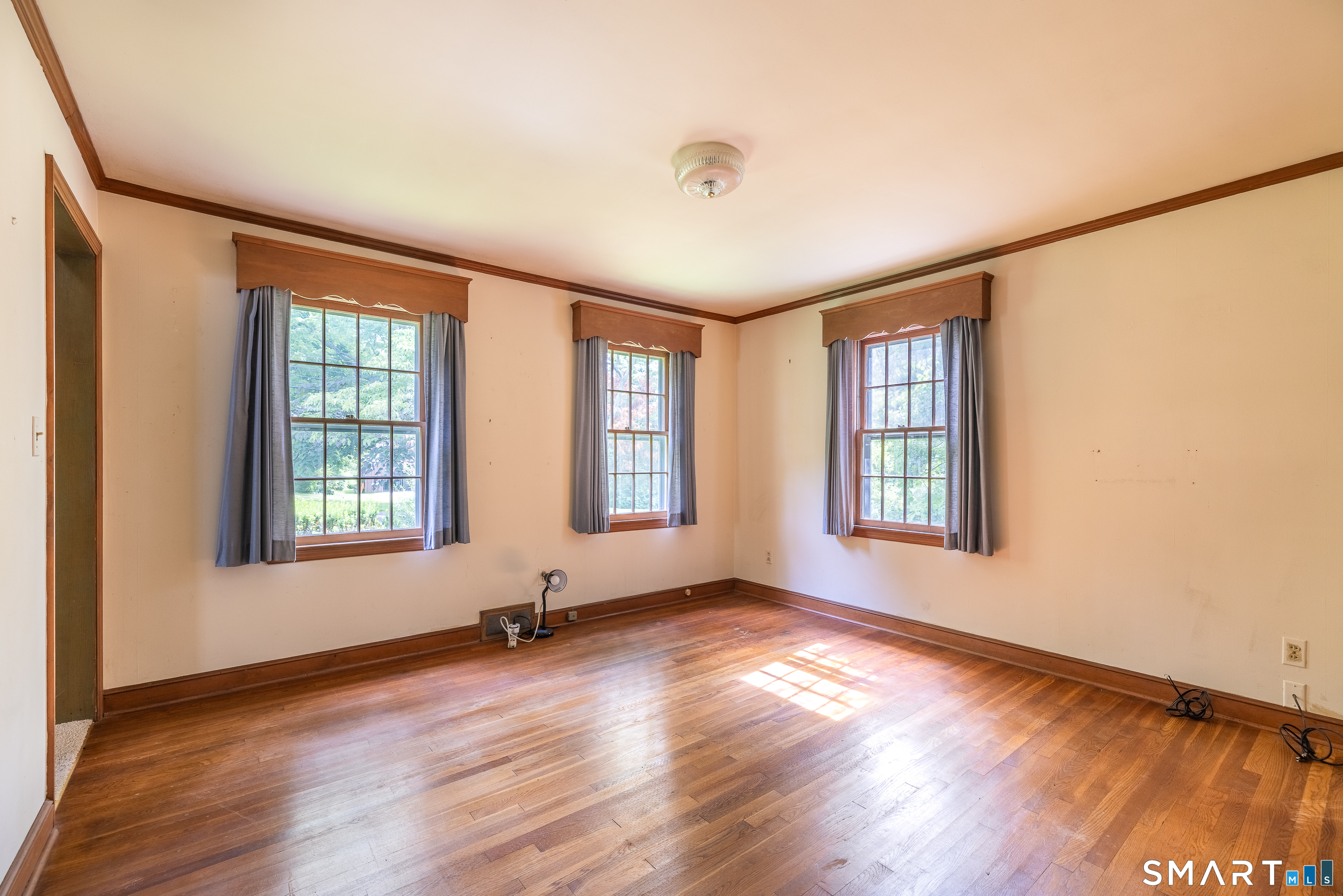 65 Manor Hill Road Stratford, CT 06614 - Photo 15 of 36