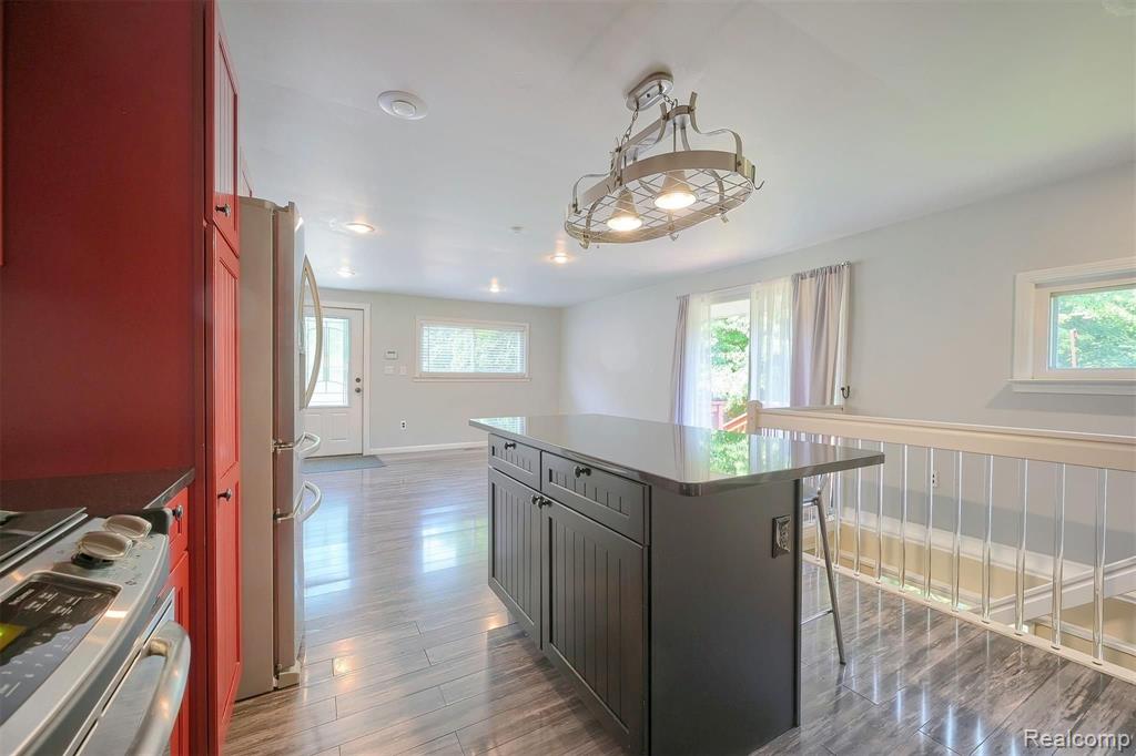 1712 Rochester Road Leonard, MI 48367 - Photo 11 of 29