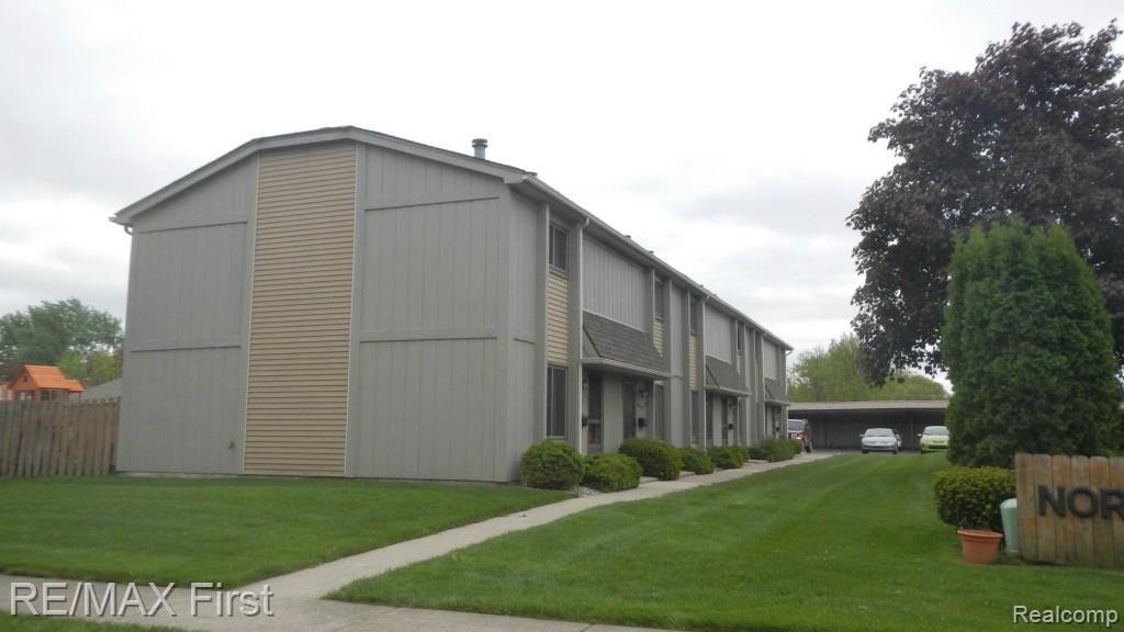 2419 Samoset Road Royal Oak, MI 48073 - Photo 17 of 17 DSCN3330.jpg