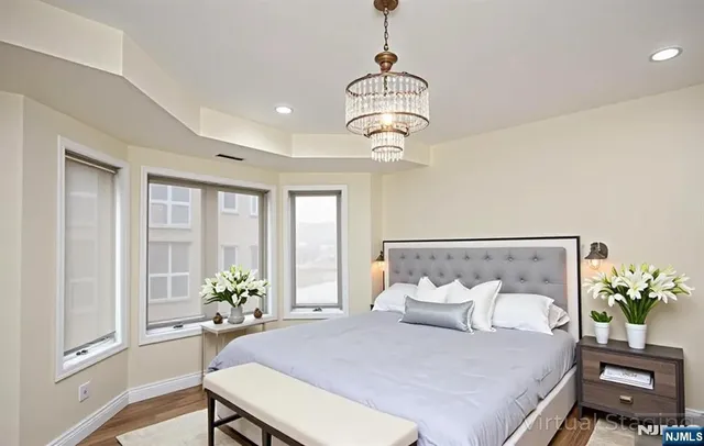 $688,000 | 307 Jefferson Court, Edgewater, NJ 07020