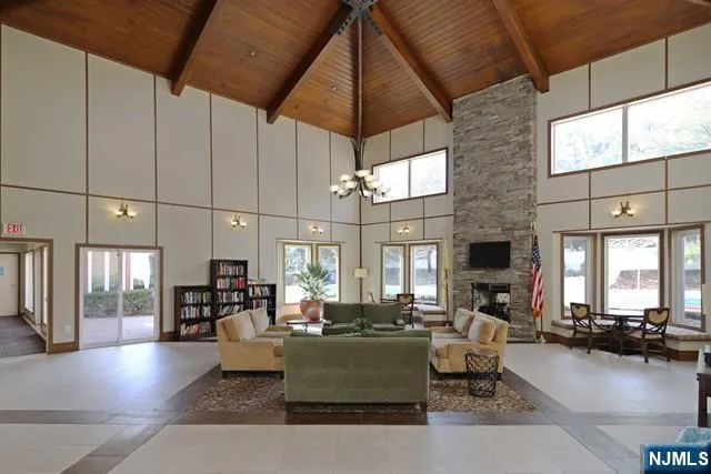 $688,000 | 307 Jefferson Court, Edgewater, NJ 07020