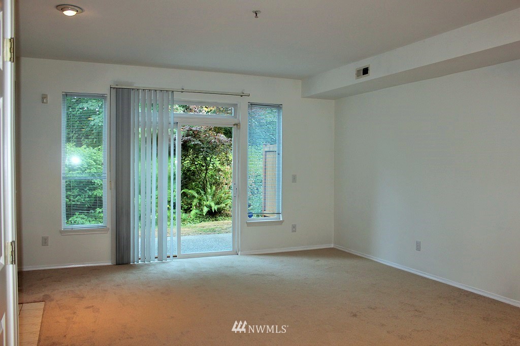 21616 9th Avenue Southeast, Unit C102 Bothell, WA 98021 - Photo 4 of 10