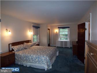 212 Cascade Road Springfield, PA 19064 - Photo 5 of 11