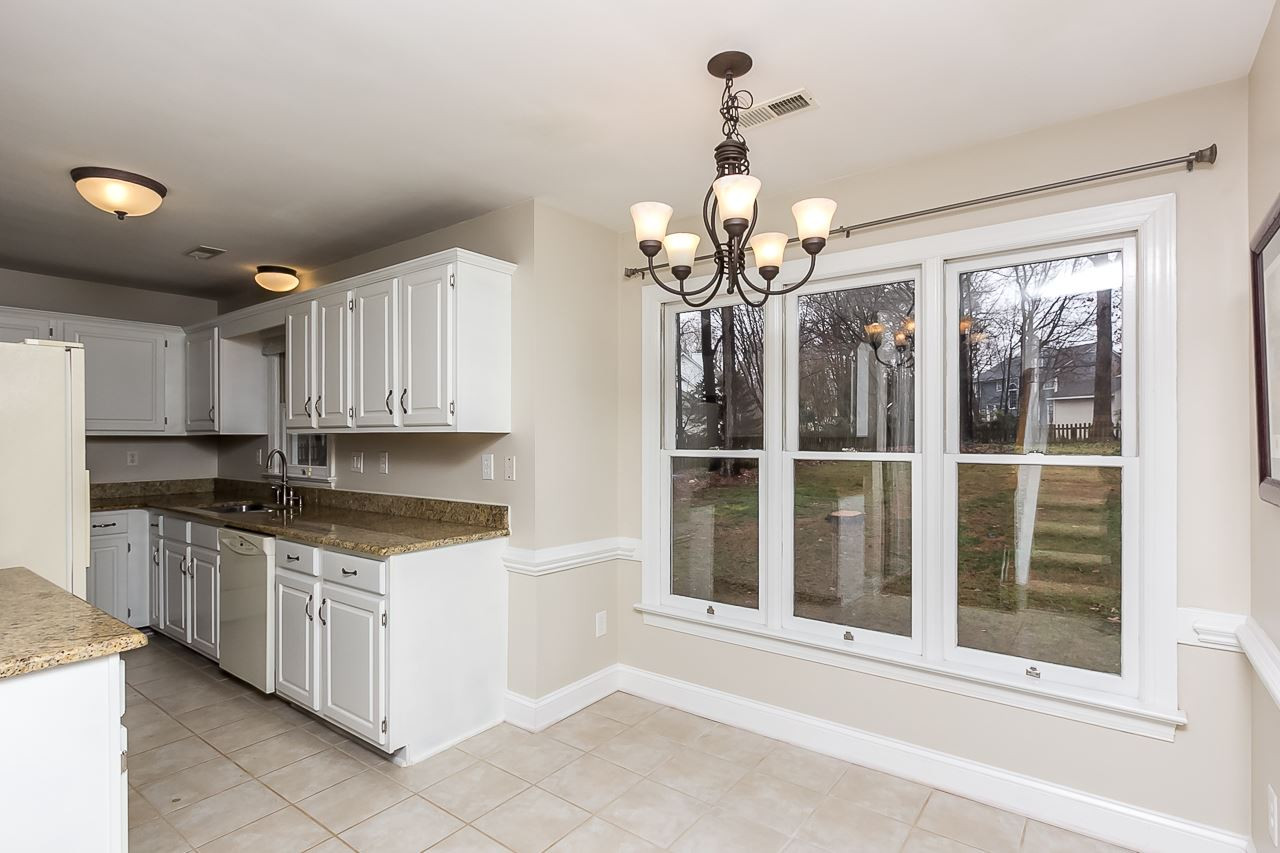 11916 Radner Way Raleigh, NC 27613 - Photo 8 of 29 Photo 8