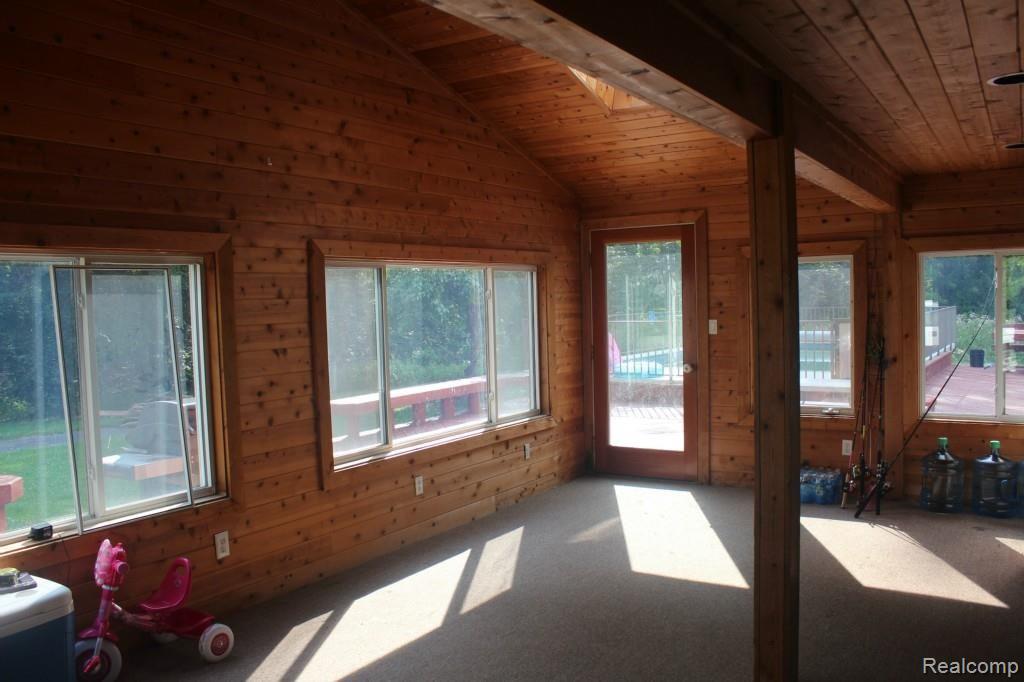 24224 Chapman Road Macomb, MI 48042 - Photo 4 of 21 IMG_2859.jpg