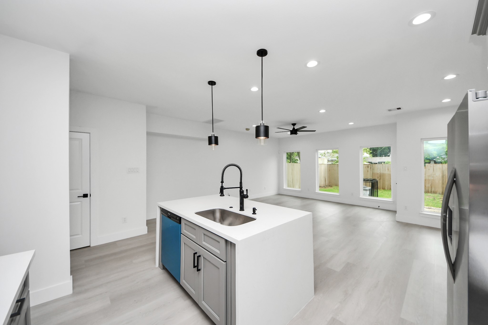 8218 Lawler Street Houston, TX 77051 - Photo 13 of 29