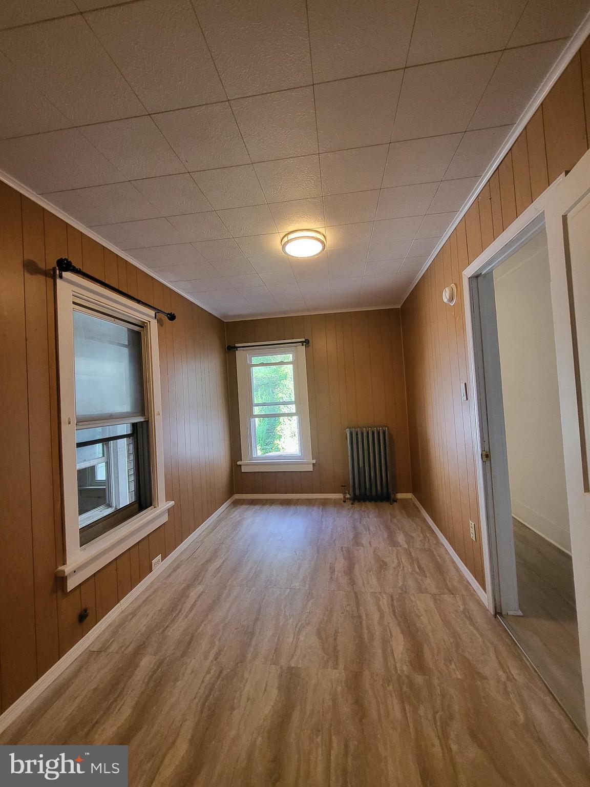 221 East Cameron Street Shamokin, PA 17872 - Photo 11 of 25 Bright and inviting space with warm tones.