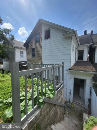 $89,900 | 221 East Cameron Street, Shamokin, PA 17872