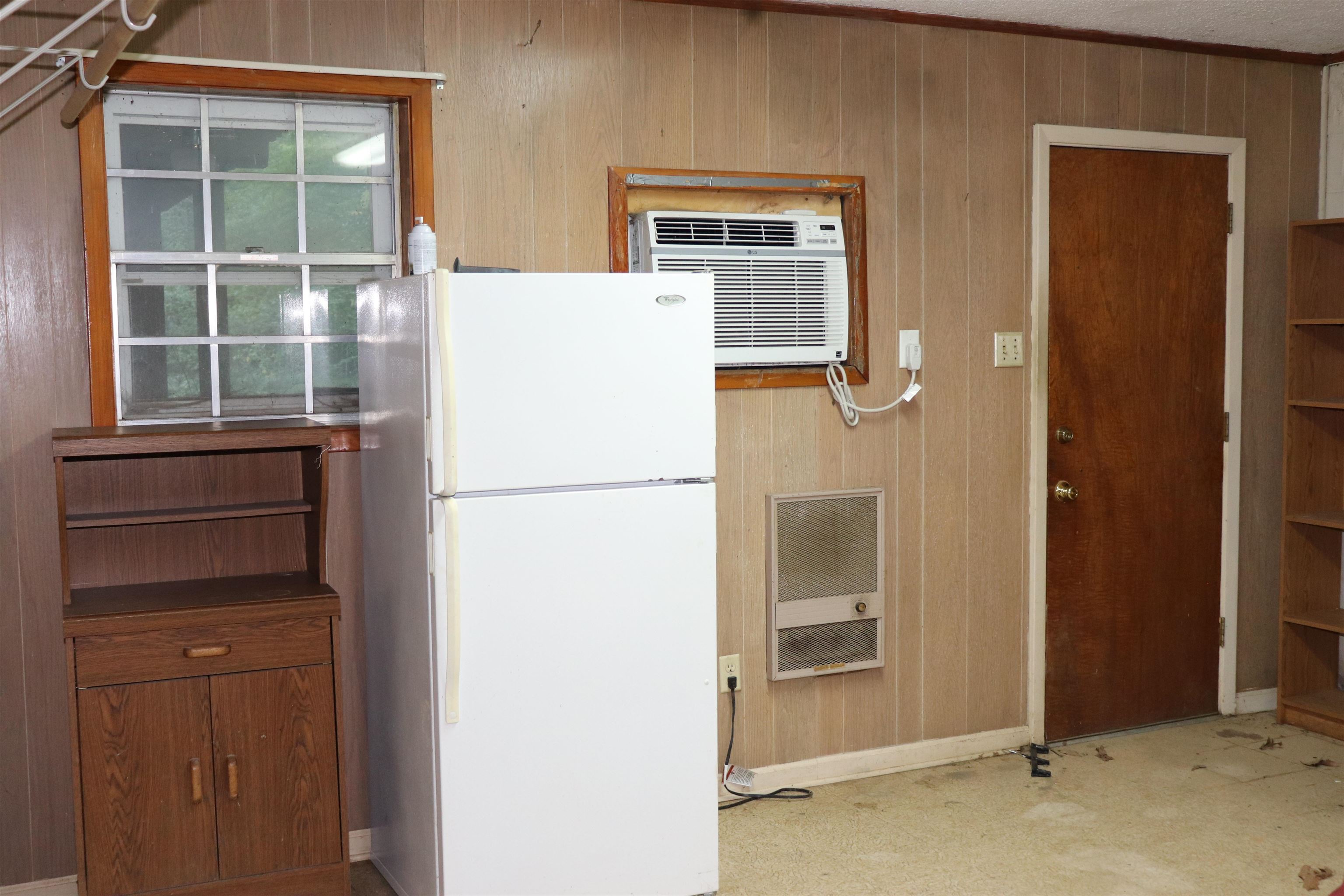 5952 Ivanhoe Road Bartlett, TN 38134 - Photo 15 of 23 a refrigerator freezer sitting in a kitchen