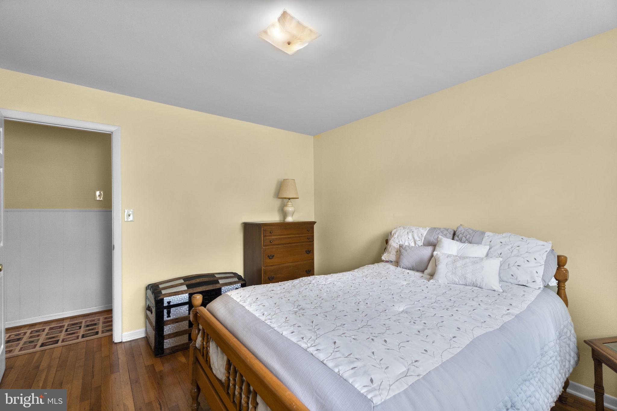 557 Oak Tree Road Westminster, MD 21157 - Photo 25 of 42 Bedroom