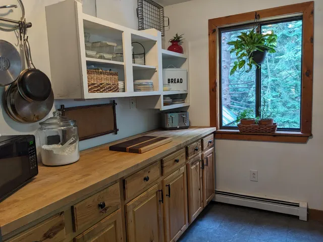 $380,000 | 140 Vincent Egan Road, Castleton, VT 05732