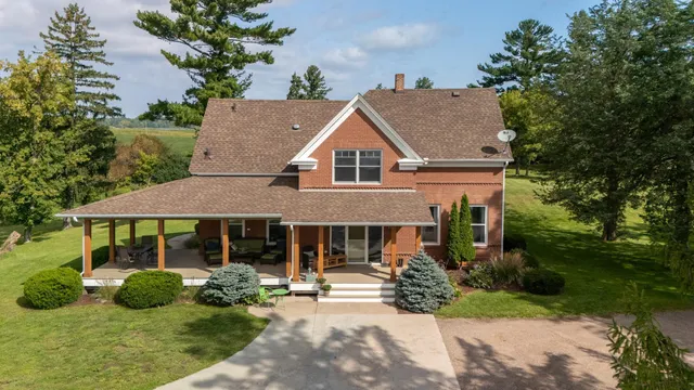 $569,000 | 57812 County Road 33, Rock Creek, MN 55063