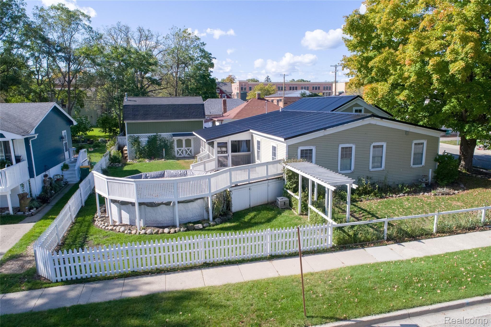 228 East Washington Street Romeo, MI 48065 - Photo 23 of 25 DJI_0066.jpg