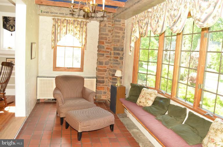 507 Stamford Road Baltimore, MD 21229 - Photo 15 of 23 Interior (General)