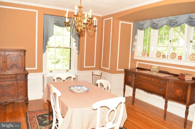 507 Stamford Road Baltimore, MD 21229 - Photo 17 of 23 Dining Room