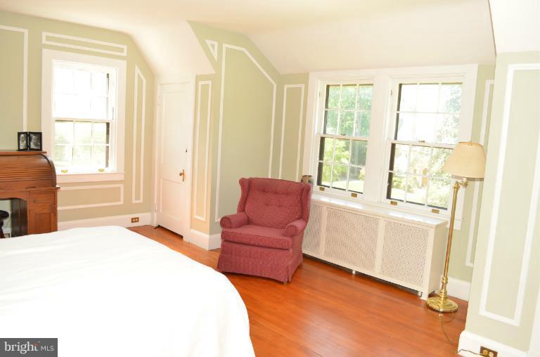 507 Stamford Road Baltimore, MD 21229 - Photo 3 of 23 Bedroom (Master)