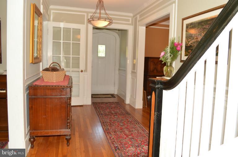 507 Stamford Road Baltimore, MD 21229 - Photo 4 of 23 Interior (General)