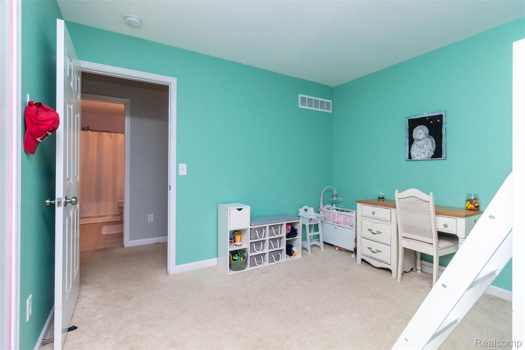 1165 Risen Star Way Howell, MI 48843 - Photo 27 of 47 37.jpg