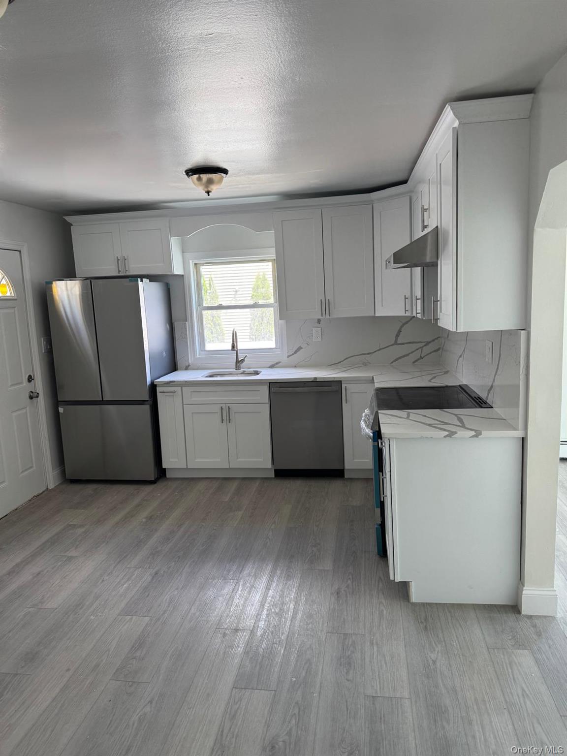 5 Remsen Street Copiague, NY 11726 - Photo 6 of 16