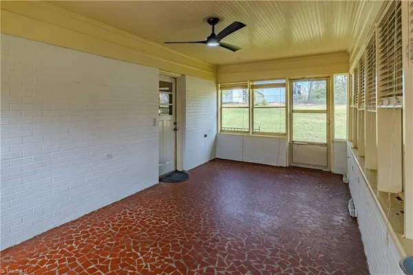 $319,400 | 246 Fairview Avenue, Mount Airy, NC 27030