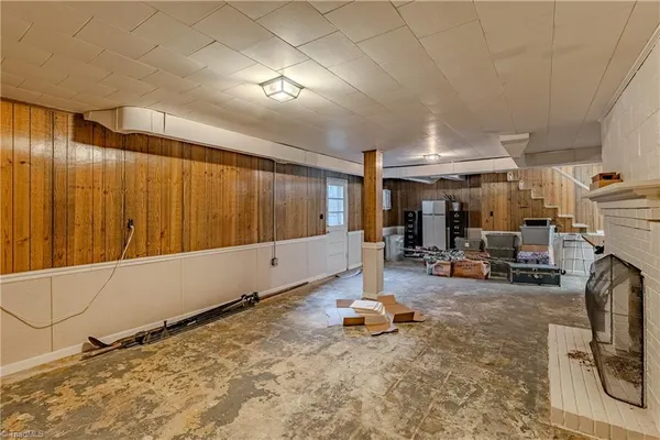 $319,400 | 246 Fairview Avenue, Mount Airy, NC 27030