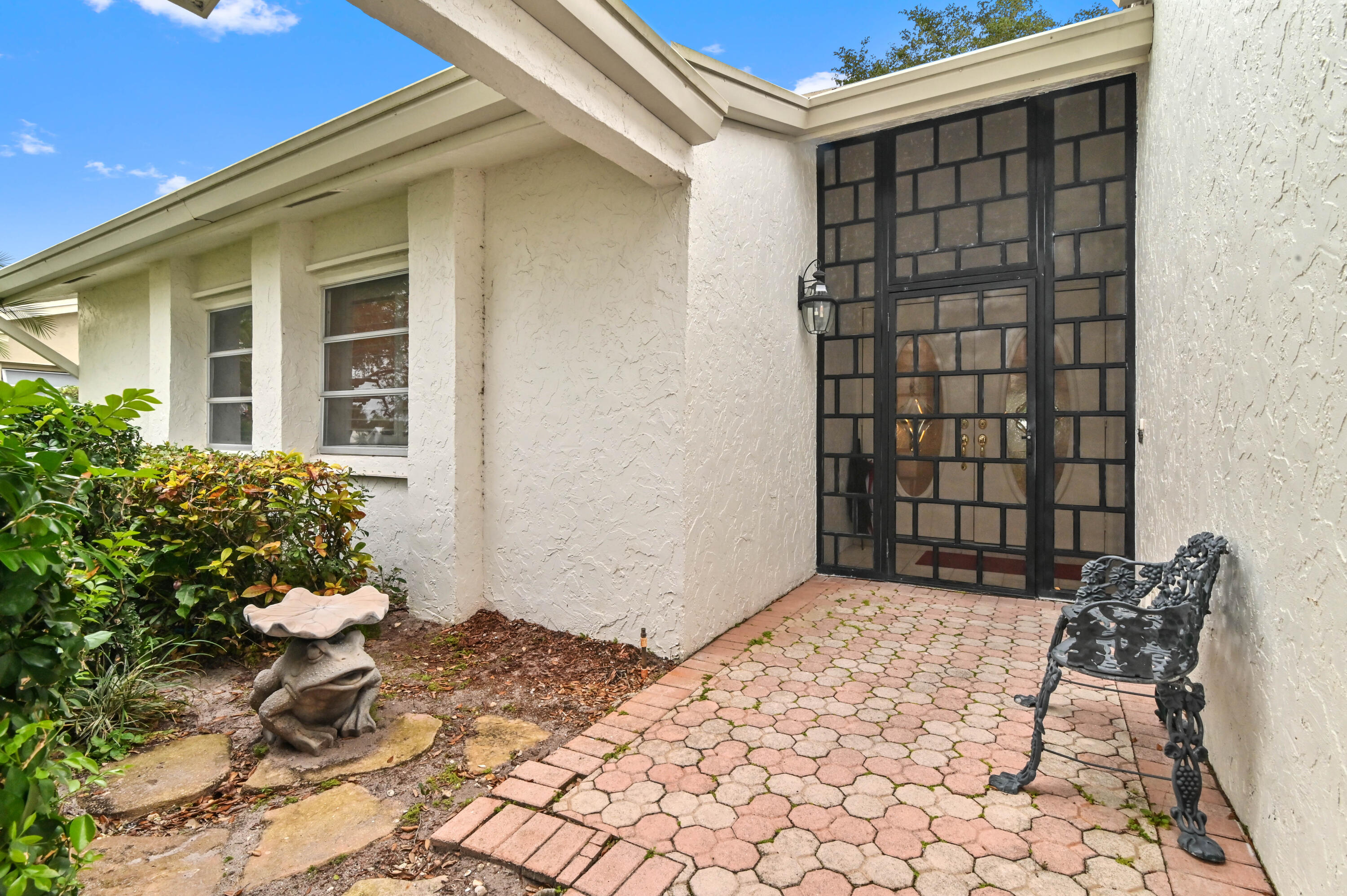 22151 Cameo Drive East Boca Raton, FL 33433 - Photo 26 of 30 03 Entry 02
