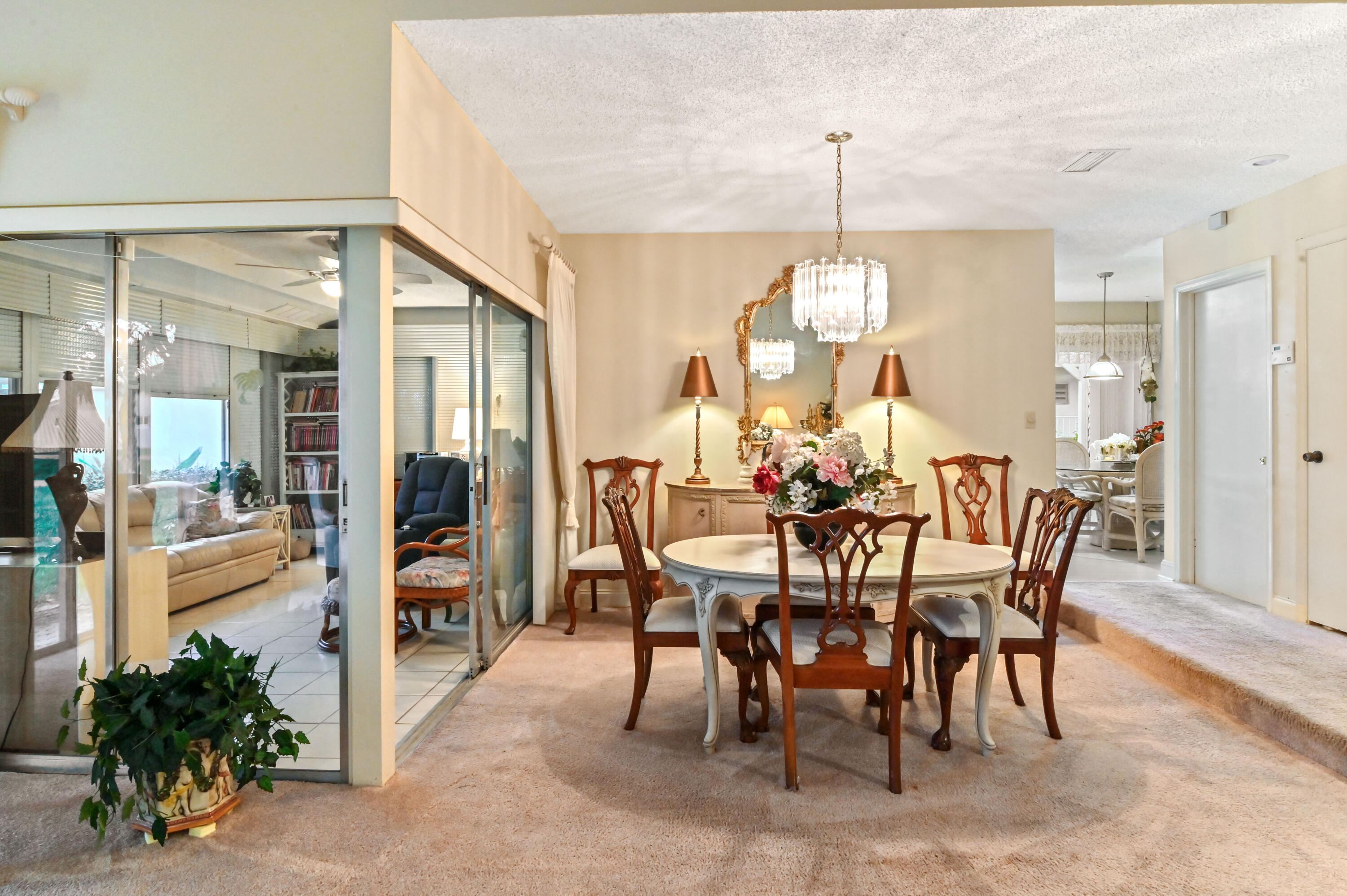 22151 Cameo Drive East Boca Raton, FL 33433 - Photo 9 of 30 09 Dining room 02