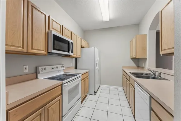 $1,890 | 1224 South Hiawassee Road, Unit 636, Orlando, FL 32835