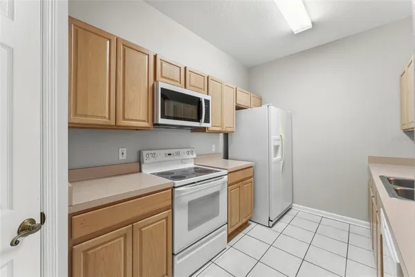 $1,890 | 1224 South Hiawassee Road, Unit 636, Orlando, FL 32835