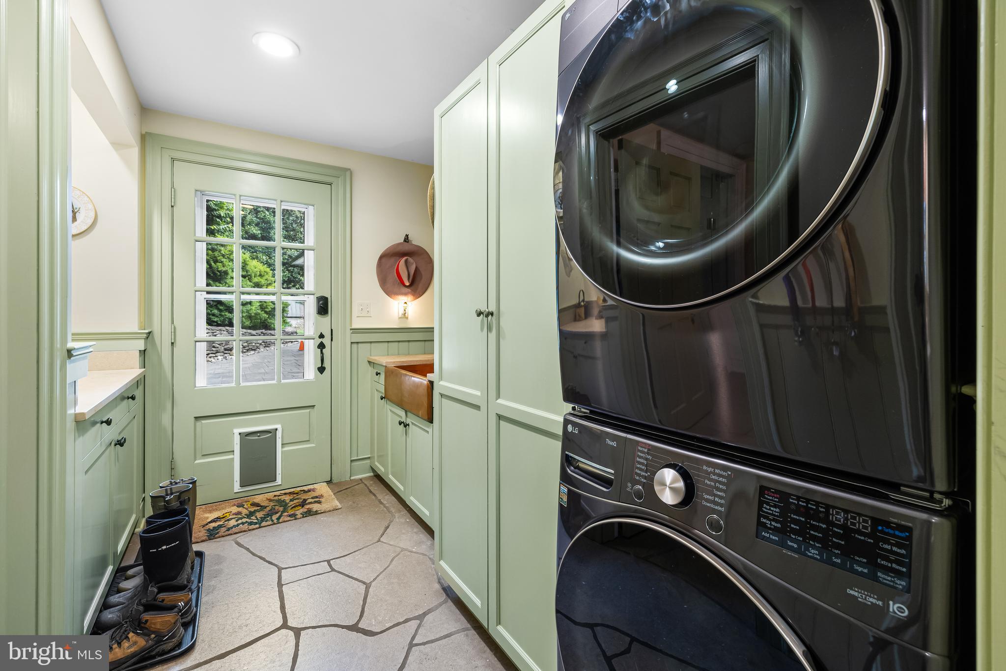 14921 Tanyard Road Sparks Glencoe, MD 21152 - Photo 28 of 150 a utility room with dryer and washer