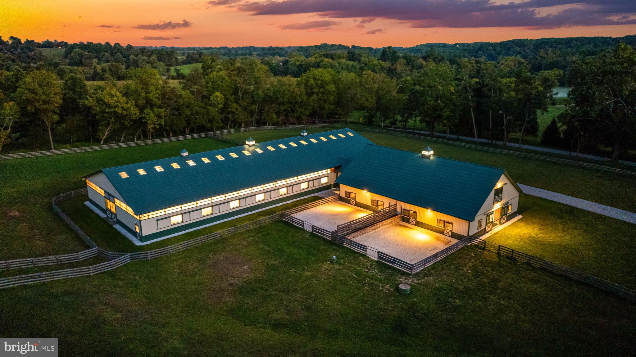 14921 Tanyard Road Sparks Glencoe, MD 21152 - Photo 100 of 150 an aerial view of a golf course with a swimming pool