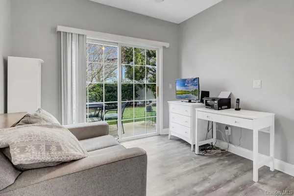 $639,999 | 103 Narragansett Villas Drive, Lindenhurst, NY 11757