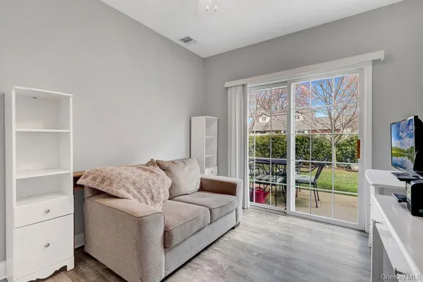 $639,999 | 103 Narragansett Villas Drive, Lindenhurst, NY 11757