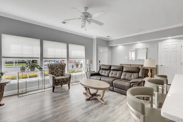 $639,999 | 103 Narragansett Villas Drive, Lindenhurst, NY 11757