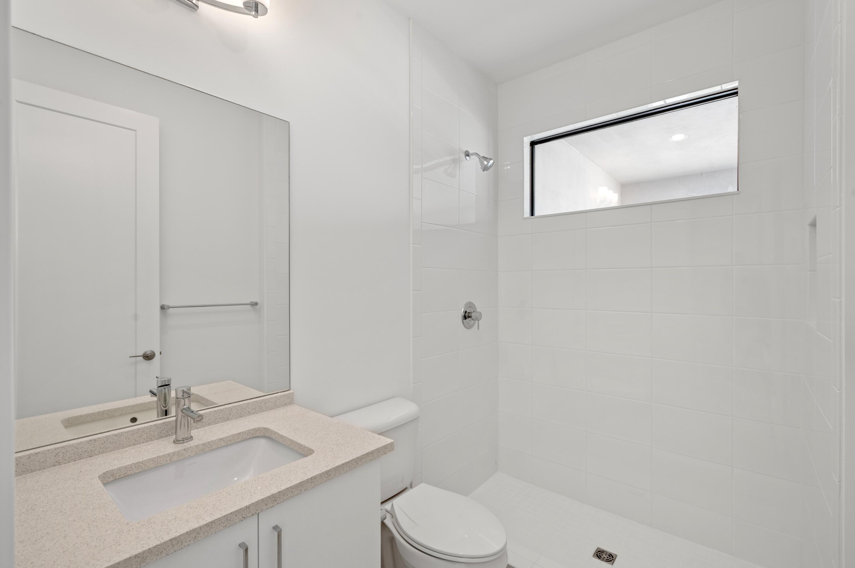 8539 Ganton Drive Boca Raton, FL 33434 - Photo 37 of 49 Bathroom 3