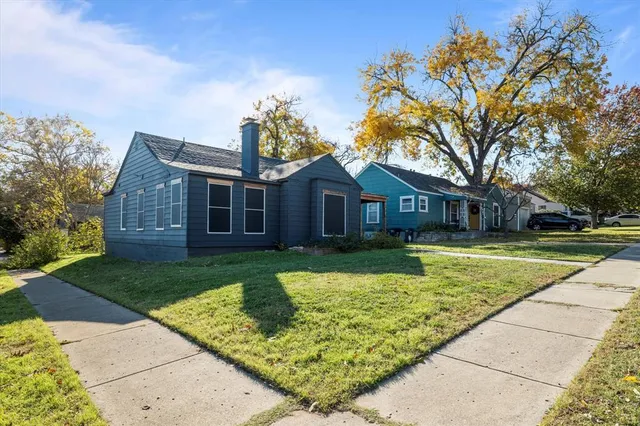 $2,200 | 4101 Lovell Avenue, Fort Worth, TX 76107
