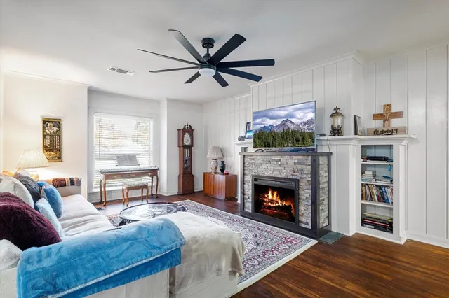 $2,200 | 4101 Lovell Avenue, Fort Worth, TX 76107