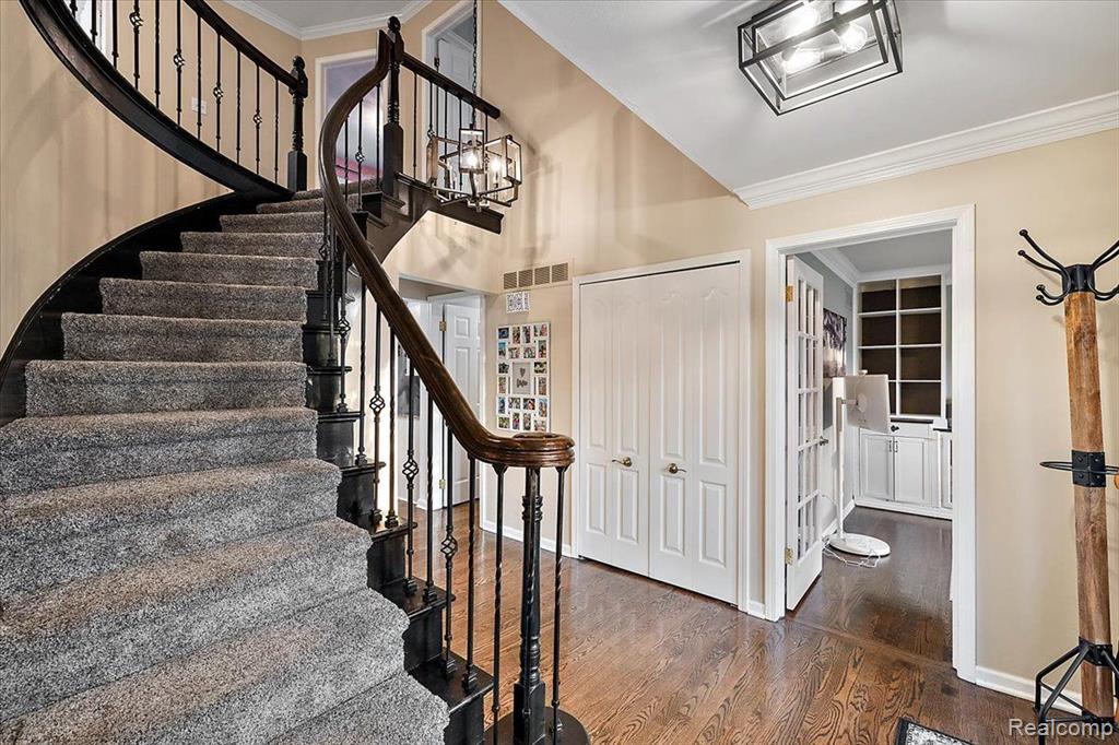 317 Silvervale Drive Rochester Hills, MI 48309 - Photo 9 of 72