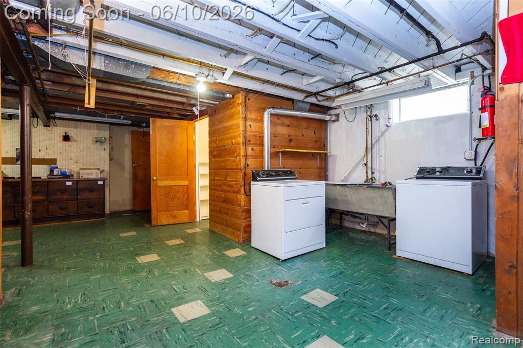 14869 Champaign Road Allen Park, MI 48101 - Photo 27 of 34