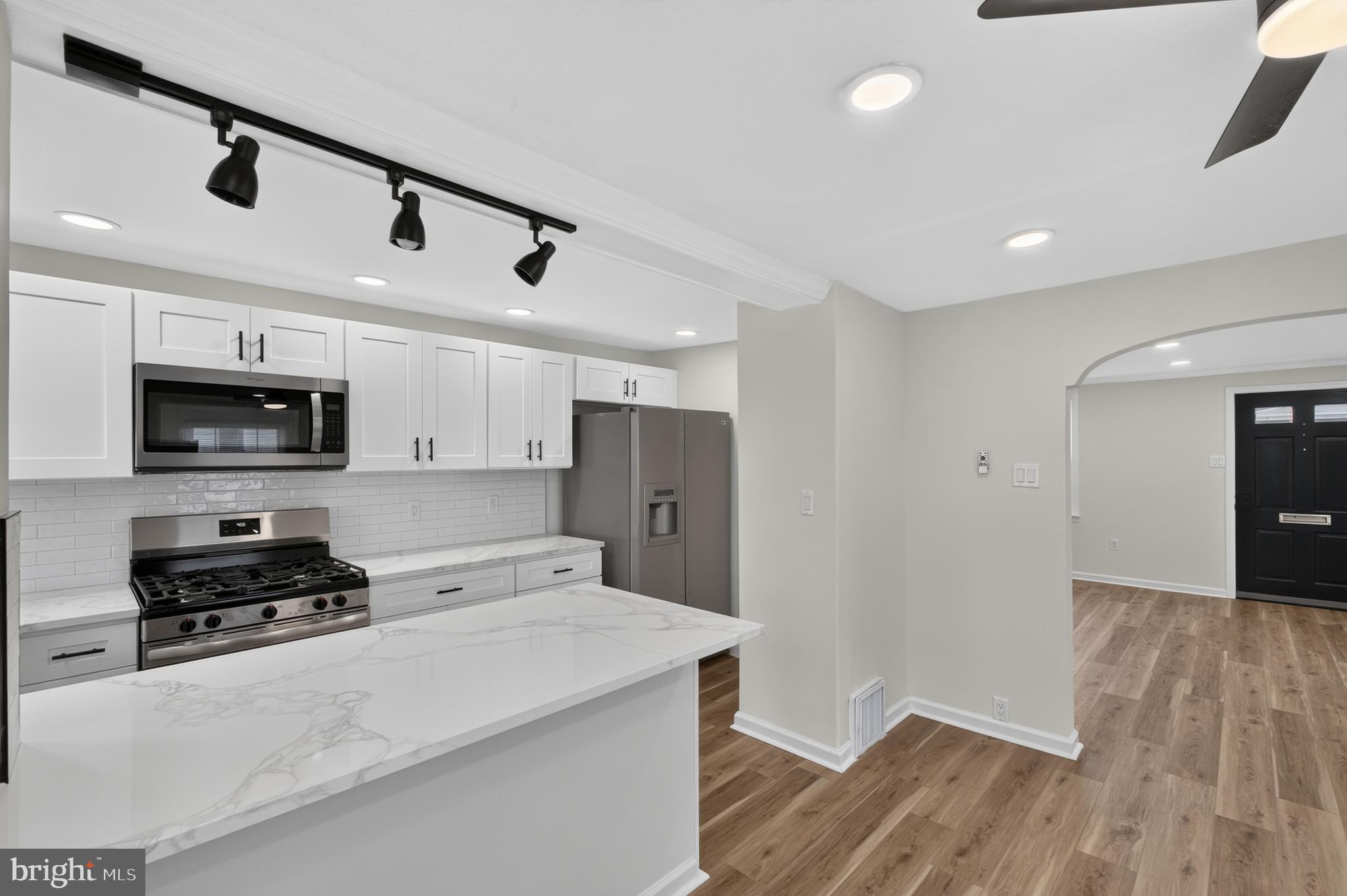 329 Holmes Road Holmes, PA 19043 - Photo 12 of 30 Gallery Image 12