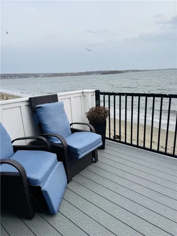 $1,600,000 | 395 Park Avenue, Portsmouth, RI 02871